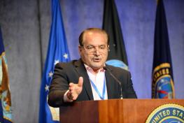   سیدحسین موسویان: تقابل یک بازی باخت - باخت برای ایران و آمریکا است/ واشنگتن باید سیاست خاورمیانه ای خود را اصلاح کند/ اتحاد اسرائیل و عربستان علیه ایران شکست خورد / آمریکا باید گفت وگوی جامع با ایران داشته باشد