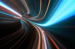 اگر با سرعت نور سفر کنیم چه اتفاقی می‌افتد؟ 