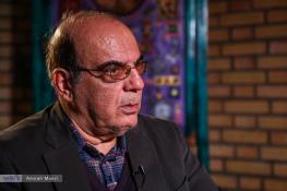 روایت توئیتری عباس عبدی از یک تماس تلفنی عجیب درباره انتخابات اسفند