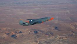 هوش مصنوعی شاید خطرناک‌تر از بمب هسته‌ای باشد 