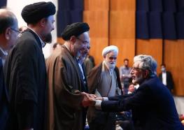  حمله کیهان به خاتمی: مواضع او در مقابل دیدگاه‌های امام است