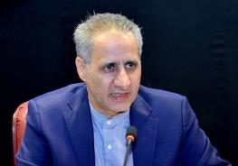 حسینی، رئیس هیئت مدیره اتحادیه صادرکنندگان فراورده های نفتی: اگر پول ما چند سال در عراق بماند و بهره ۵ درصدی به آن بخورد، در نهایت ما ۲۰ درصد از پول نفت را از دست می‌دهیم 