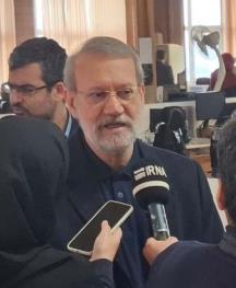 لاریجانی: کمیسیون مشترکی برای بررسی FATF تشکیل شده / آرا در مجمع تشخیص متفاوت است؛ امیدواریم نتیجه بررسی‌ها به نفع کشور باشد و به راه حل معقولی برسیم / رجال الغیب نیستم