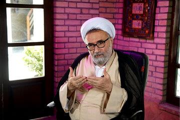  راهکار ویژه برای از بین بردن اعتراض های نسل جدید مسیح مهاجری: باید تکلیف گروه های فشار را یکسره کرد /۴۰ سال نباید سر اینکه با فلان کشور مذاکره بکنیم یا نکنیم بحث کنیم