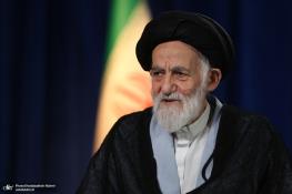  آیت‌الله سید جعفر شبیری زنجانی: امام آقای خلخالی را به خاطر تعدادی اعدام بی حساب کنار گذاشتند/ امام مجوز شرعی ترور مسلحانه را ندادند