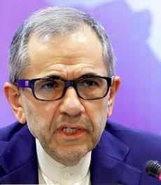 در گفت‌وگو با فایننشال‌تایمز؛ تخت‌روانچی: تهران باب مذاکره با دولت ترامپ را باز نگه داشته/  برجام هنوز می‌تواند مبنای مذاکرات باشد و با به ‌روزرسانی، واقعیت‌های جدید را منعکس کند