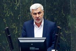  اصغر سلیمی، نماینده سمیرم در مجلس؛ قیمت دلار بالا می‌رود، گوشت ۶۰۰ هزار تومان را رد کرده اما کسی پاسخگو نیست /مجلس مجوز واردات خودرو را داده اما دولت مقاومت می کند