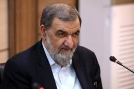  محسن رضایی: آمریکا به دنبال نجات دلار است / قرار بود ظرف چند ماه پس از سقوط پی در پی گروه‌های مقاومت، به سراغ ایران بیایند / تسلط بر ایران تسلط بر ۵۰۰ میلیون نفر جمعیت منطقه است