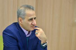 سیدحمید حسینی: احمدی نژاد صدها هزار نیروی آبدارچی، راننده و نگهبان با حداقل سواد را استخدام کرد /بیش از۵۰۰۰ تکنوکرات کاربلد بازنشسته شدند