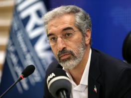  معاون وزیر ارشاد: آیا تابه‌حال کسی در واتیکان کنسرت داده؟ مشهد و قم استثنای ما هستند / اینکه یک جریان در خوزستان بیاید بگوید در اینجا خون شهدا ریخته شده، بنابراین نباید کنسرت برگزار شود، پذیرفته‌‌شده نیست