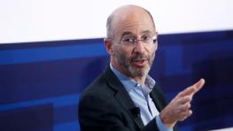 جاوید قربان اوغلی، دیپلمات سابق: از وجود شخصیت رابرت مالی که می‌توانست مسیر را برای توافق هموار کند استفاده نکردیم