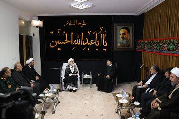  رئیسی بازهم توپ را به زمین دولت سابق انداخت! گلایه های اقتصادی مراجع تقلید از کارنامه اقتصادی دولت رئیسی