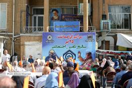  در گردهمایی بازنشستگان تامین اجتماعی مطرح شد: برنامه توسعه دهک‌های پایین جامعه را با بحران مواجه می‌کند/ سیاست‌های صندوق بین‌المللی پول و بانک جهانی را تعقیب نکنید