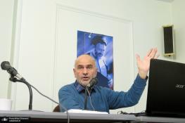  مومنی: بحران سرمایه گذاری در ایران، چهار ساله شد! ابوجعفری: ژاپن، مالیات گرفتن را از زمین شروع کرد نه از درآمد! / می دانید ژاپنی ها با سپرده های تامین اجتماعی چه می کنند؟