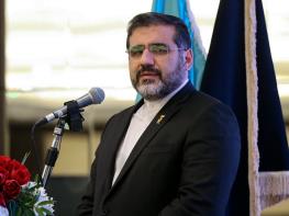  وزیر ارشاد: رئیسی مرد آزمون پس‌داده در برهه‌های مختلف است؛ امام خمینی بسیاری از ماموریت‌های قضایی را به رئیسی که در آن زمان جوانی بیست و چند ساله بود واگذار می‌کرد / عده‌ای باور نمی‌کردند با نه گفتن به اروپا و آمریکا به چنین جایگاهی برسیم 