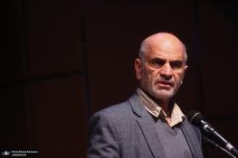  چشم انداز اقتصاد ایران در لایحه بودجه/ فرشاد مومنی: از درون بودجه ۱۴۰۴، بهبود رابطه با مردم بیرون نمی آید