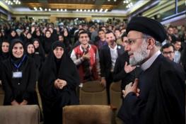  یک خبرنگار مطرح کرد؛ آقای رئیسی! اسفند ۱۴۰۰ که به گلستان آمدید دلار ۲۵ هزار تومان، گوشت ۱۴۰ هزار تومان و مرغ ۳۰ هزار تومان بود اما امروز که سفر کردید چند است؟