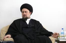 سیدحسن خمینی: وقتی جامعه دچار مشکلات اقتصادی و معیشتی است، بحث از اندیشه سیاسی بیهوده است/ یک راه بیشتر نیست و آن آشتی با مردم است