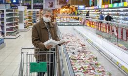 جزئیات تورم خوراکی‌ها در دی ماه؛ گوشت گوسفندی نسبت به ماه پیش ۱۱ درصد و نسبت به سال گذشته ۱۲۷ درصد گران شد / قیمت پیاز ۱۸ درصد از ماه گدشته بیشتر شد / تورم گوجه هم نسبت به سال پیش به ۱۰۸ درصد رسید