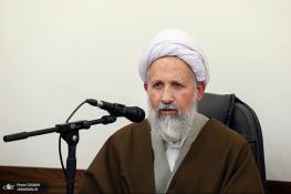  علی مومن، کاندیدای انتخابات خبرگان: وظیفه همه است که در انتخابات شرکت کنند/ اگر واقعاً شورای نگهبان حسن روحانی را غیرصالح دیده، آیا جا دارد که برای مشارکت بیشتر بگوییم، صالح است؟ بر اساس آنچه که دیدند، تشخیص دادند که او صلاحیت ندارد