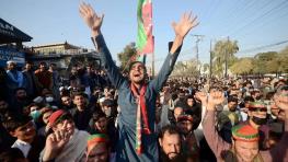  کاندیدا‌های هوادار عمران خان اکثریت نسبی مجلس پاکستان را کسب کردند