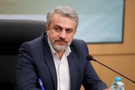 فاطمی امین: مافیای خودرو نمی‌خواهند قیمت‌ها کاهش پیدا کند / یکی از خودروسازان مبالغ هنگفتی را در رسانه‌ها هزینه می‌کند تا این آشفته بازار خودرو را آشفته‌تر کند