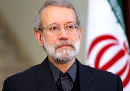  مخالفت علی لاریجانی با قانون عفاف و حجاب: اگر شما قانونی نوشتید که نتوانستید جامعه را قانع کنید، فقط روی کاغذ قانون است
