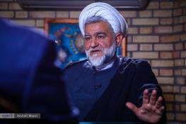 حسن نوروزی: امروز با حقوق نمایندگان نمی‌توان حتی نصف یک سکه را خرید!/دیشب دولت و مجلس فقط از هم تعریف کردند، هیچ صحبتی از قیمت دلار و سکه نشد