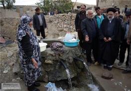 «تیغ کٌند آتش به اختیارها»در مواجهه با«گرانی و تورم»/ مردم زابل«رب و نان» به جای غذا می خورند،صدای «ستاد امر به معروف» در نمی آید