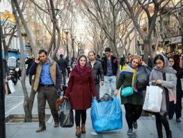 گزارشی از تبعات افزایش ۴۰ درصدی نرخ خوراک پتروشیمی‌ها در بودجه ۱۴۰۲؛ آیا نقشه دولت برای جبران کسری بودجه، تورم تمام کالا‌ها را افزایش خواهد داد؟ / سهامداران بورس منتظر یک زیان بزرگ باشند؟