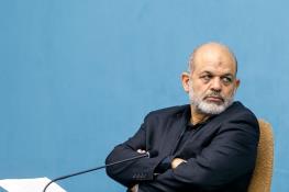 آیا با برکناری معاون وزیر کشور استیضاح وحیدی منتفی خواهد شد؟ / رییس کمیسیون امور داخلی مجلس: روند کار مثل قبل نخواهد بود؛ تلاش می‌کنیم امضا کنندگان استیضاح انصراف دهند / یک نماینده مجلس: ۲۸ مرداد وزیر کشور با استیضاح کنندگان جلسه دارد