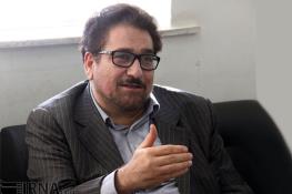  نماینده ادوار مجلس: برکناری وزیر اقتصاد گره را کور تر می‌کند/ تغییر یک وزیر چاره ساز نیست/ همتی از تجربه بالایی برخوردار است