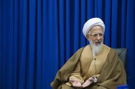 آیت الله جوادی آملی: خودمان گرفتار اختلاس باشیم بعد بخواهیم در برابر دشمنان مقاومت کنیم؟/ با این بازی ها کسی مقاوم نیست