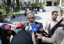  وزیر کشور: برخی سعی کردند لفظ «حماسهٔ مردم در انتخابات» را به مرحلهٔ دوم محدود کنند؛ این مطلب مربوط به تمام دورهٔ انتخابات بود! 