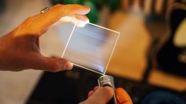  مایکروسافت بزرگترین کلکسیون موسیقی دنیا را برای آیندگان روی ویفرهای کوارتز ذخیره می‌کند