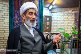  هادی صادقی: مجتهدین برای ثبت نام در مجلس خبرگان احتیاط می کنند /می‌گویند چرا آبروی خود را در طبق اخلاص بگذاریم!