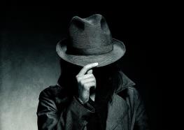  روزنامه رسالت: ضدبرجام‌ها هم می توانند جاسوس باشند/ جستجویی در نظام اقتصادی می‌تواند نتایج عجیبی دنبال داشته باشد