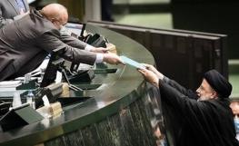  رکورد شکنی دولت و مجلس در تحمیل انواع مالیات به مردم؛ به نظام مالیه دوران قاجار برگشتیم؟