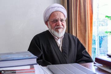 مصباحی‌مقدم: فرار مالیاتی تمام شده، آستان قدس رضوی و دفتر رهبری هم مالیات می‌دهند/ «دلار» فقط دردسر است