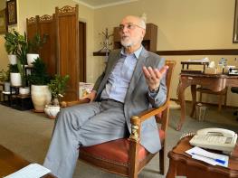  پیشنهاد علی‌اکبر صالحی: آغاز «گفت‌وگوی سیاسی با آمریکا»، مناسب‌ترین راه باقی‌مانده/ نخبگان در این‌باره تبادل نظر کنند