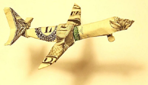 خروج سرمایه از ایران، هر روز بیشتر از دیروز / ایرانی‌ها ثروت خود را به کدام کشور‌ها می‌برند؟ / از قطع و محدودیت اینترنت تا رکود تورمی و تحریم؛ فرار سرمایه از کشور همچنان ادامه خواهد داشت