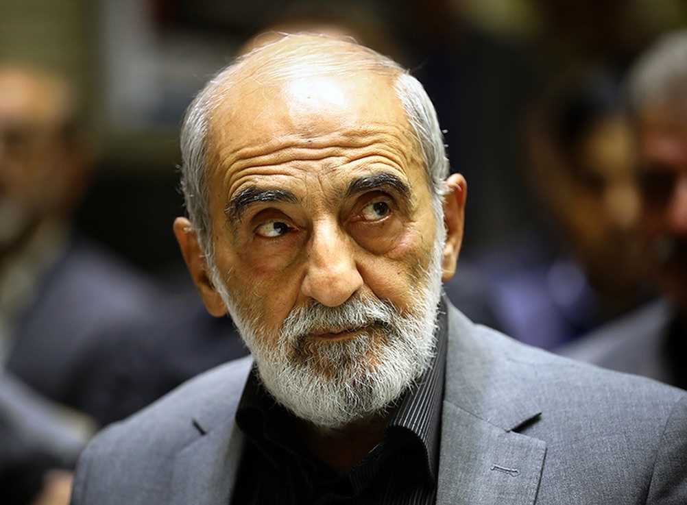 حسین شریعتمداری درباره گرانی‌ها:گرانی‌ها با افزایش قیمت‌ها و تورم جهانی هم بی‌ارتباط نیست / دولت سیزدهم بسیاری از دستاورد‌ها را که دیگران ناممکن می‌دانستند به دست آورده 