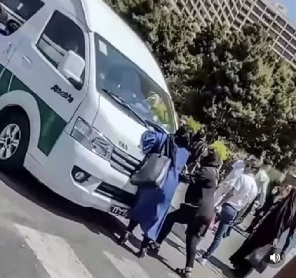  دلجویی پلیس پایتخت از مادر نگران در ماجرای گشت ارشاد