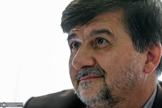  ابعاد مهاجرت در ایران امروز؛ تبعات و راهکارها/5 احمدی، معاون پیشین وزیر ورزش: تعداد ورزشکاران ایرانی پناهنده شده به کشورهای دیگر 81 نفر و تعداد خانم‌ها 24 نفر بوده/ 80 درصد از بخش برگزیده جامعه ایران میل به مهاجرت دارند