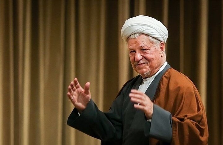  محسن هاشمی: آیت‌الله هاشمی امروز را پیش‌بینی می‌کرد / او بزرگ‌ترین دشمن ایران را فقر و از بین رفتن طبقه متوسط می‌دانست / او نمی‌خواست زندگی مردم قربانی شعارهای ماجراجویانه در سیاست خارجی و داخلی شود