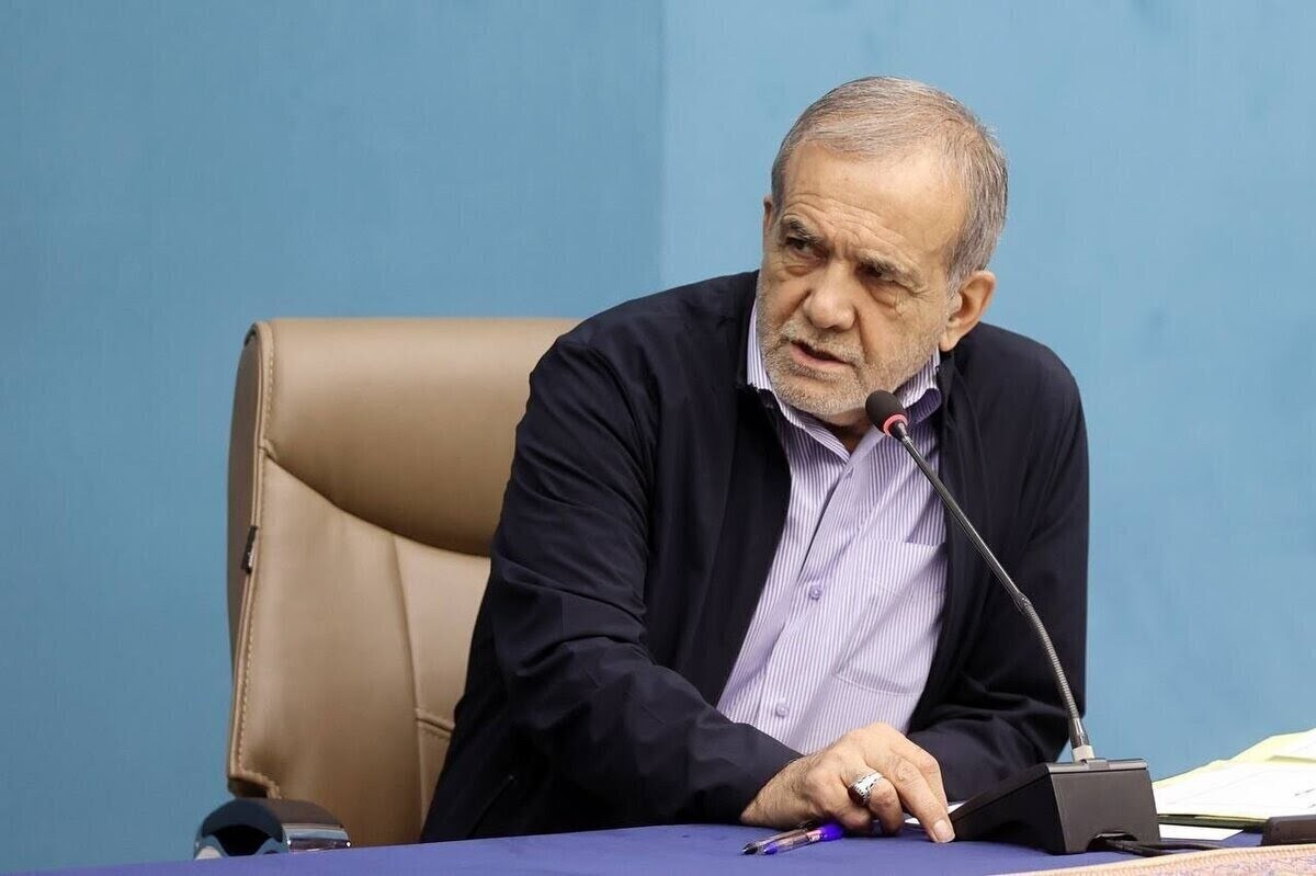  پزشکیان: ممکن است امروز عده‌ای در خیابان ناسزا بگویند، اما با آن‌ها هم باید گفت‌و‌گو کنیم/ باید این فضا را فراهم کنیم که اصلاحات تدریجی در کشور شکل بگیرد