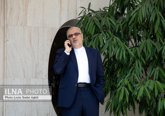  وزیر نفت: هیچ‌گونه برنامه‌ای برای افزایش قیمت بنزین در دستورکار نیست