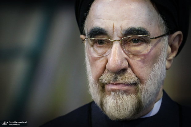  سید محمد خاتمی: باید بررسی کنیم چرا مشارکت‌های بالای 80 درصدی در انتخابات به این وضع ناگوار رسیده/ وقتی شما نامزد مطلوب خود را ندارید طبعا زمینه‌ای هم برای شرکت نمی‌بینید