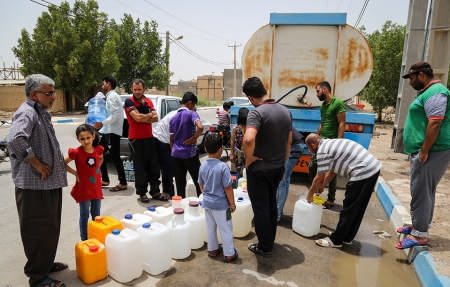  خبرگزاری دولت: انتشار خبر موافقت کمیسیون ویژه مجمع تشخیص مصلحت با دو لایحه مرتبط با FATF باعث شده که دلار در کف بازار با قیمت ۹۰ هزار تومان هم خریدار نداشته باشد