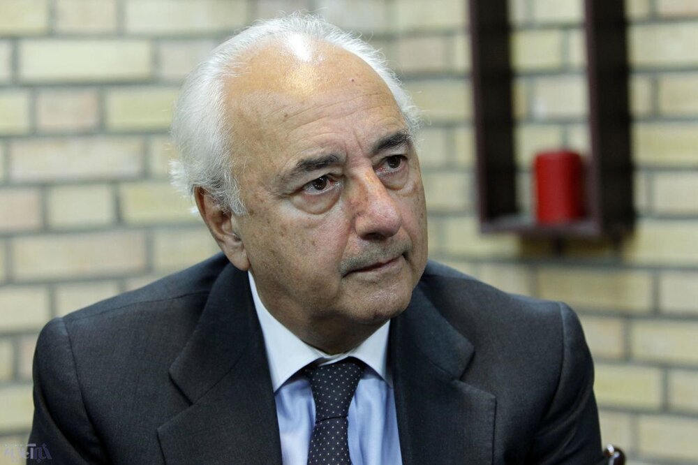  مجلسی: برای برخی از گروه‌ها انزوا نوعی موفقیت است بررسی دلایل تضعیف وزارت خارجه در برنامه هفتم توسعه/ دست دستگاه دیپلماسی بسته شد؟!